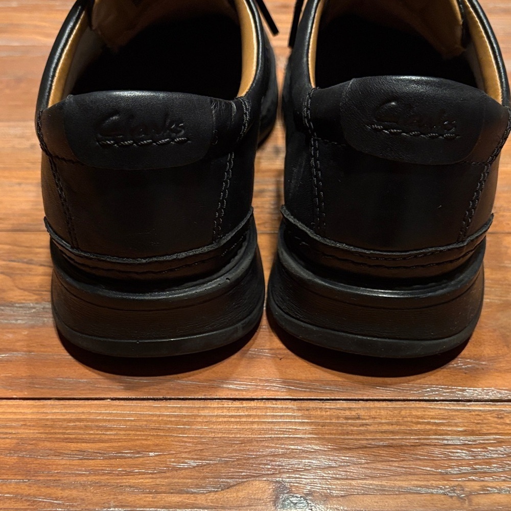 Clarks Touareg Vibe Leather Lace-Up Oxfords – Men’s Size 9 – Black - Picture 3 of 8